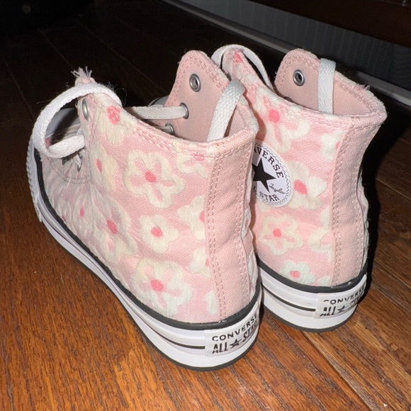 Kids' Chuck Taylor All Star Lift High Top Sneaker size 3.5 donut glaze/pink - Picture 3 of 5